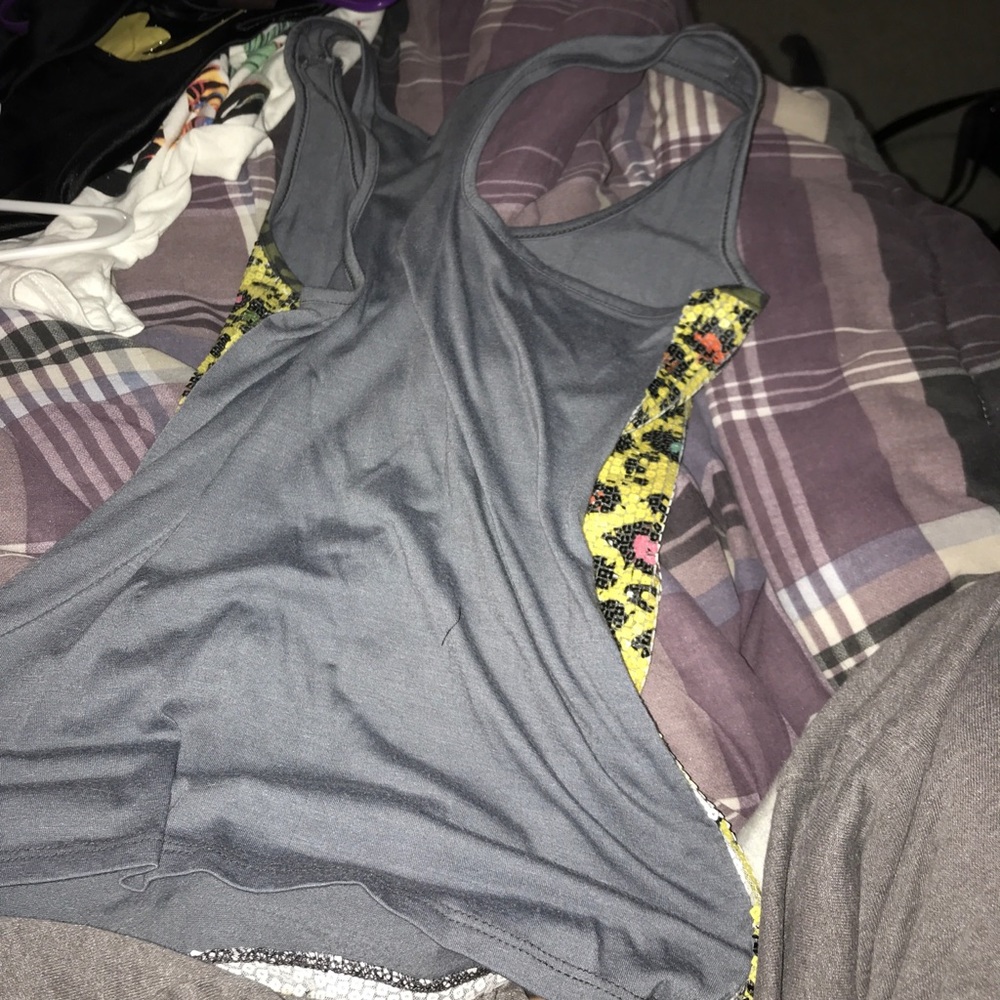Sleeveless Shirt